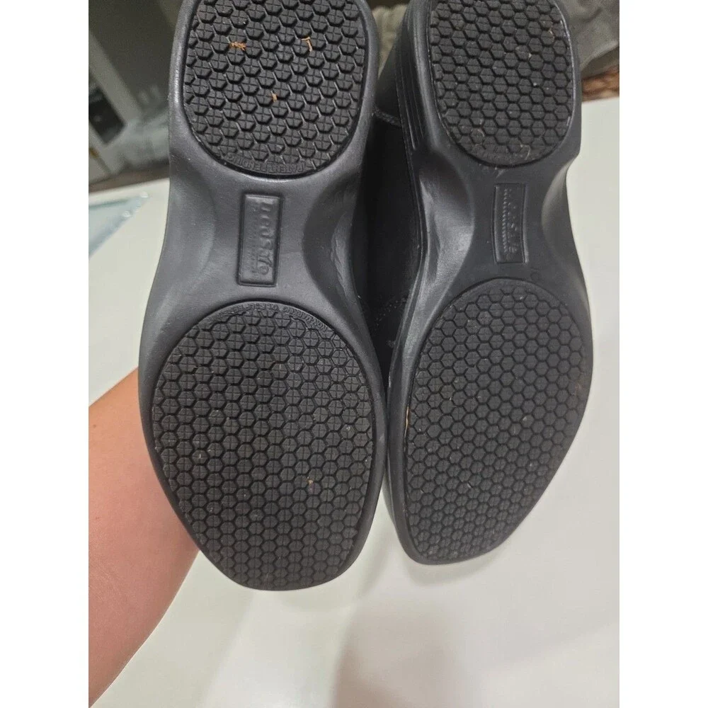 TredSafe Slip-Resistant Work Shoes Slip On  Size 10 SB9